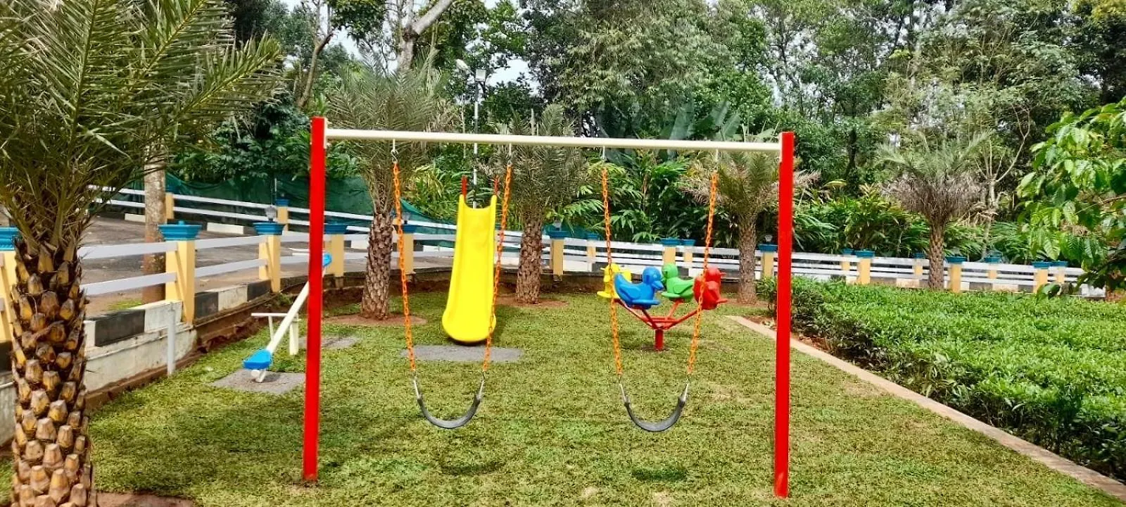 Arabian Holiday Resort With Swimming Pool In Idukki Calvary Mount 0*,