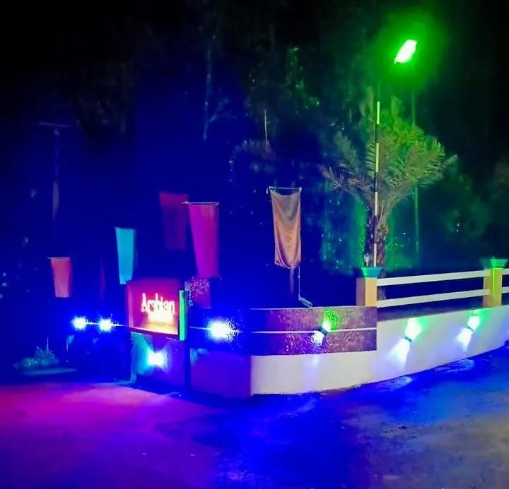 Arabian Holiday Resort With Swimming Pool In Idukki Calvary Mount 0*,
